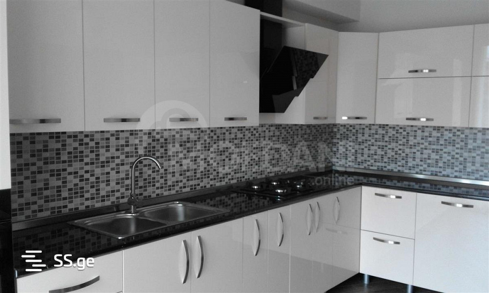 Продам 3-комн. квартиру 113м² 3/15 эт. Тбилиси - изображение 1