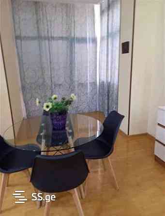 ქირავდება 3 ოთახიანი ბინა 85მ² 4/12 სართ თბილისი