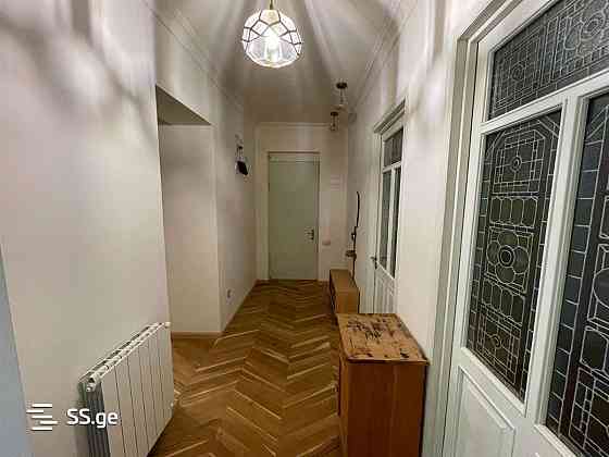 ქირავდება 3 ოთახიანი ბინა 120მ² 3/5 სართ თბილისი