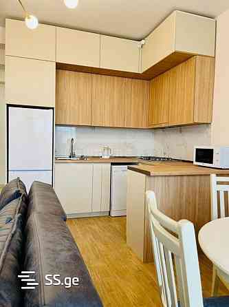 ქირავდება 3 ოთახიანი ბინა 80მ² 10/12 სართ თბილისი