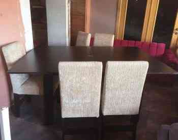 Раздвижной стол с 6 стульями. Тбилиси