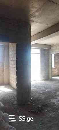 იყიდება 4 ოთახიანი ბინას 89მ² 5/6 სართ თბილისი