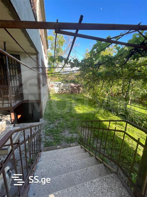 Country house for sale 900м² Tbilisi - photo 1