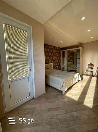 ქირავდება 5 ოთახიანი ბინა 150მ² 4/6 სართ თბილისი