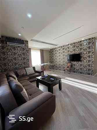 ქირავდება 5 ოთახიანი ბინა 150მ² 4/6 სართ თბილისი