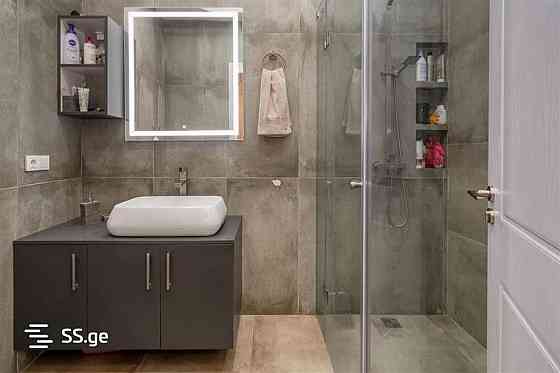 იყიდება 4 ოთახიანი ბინას 145მ² 5/6 სართ თბილისი