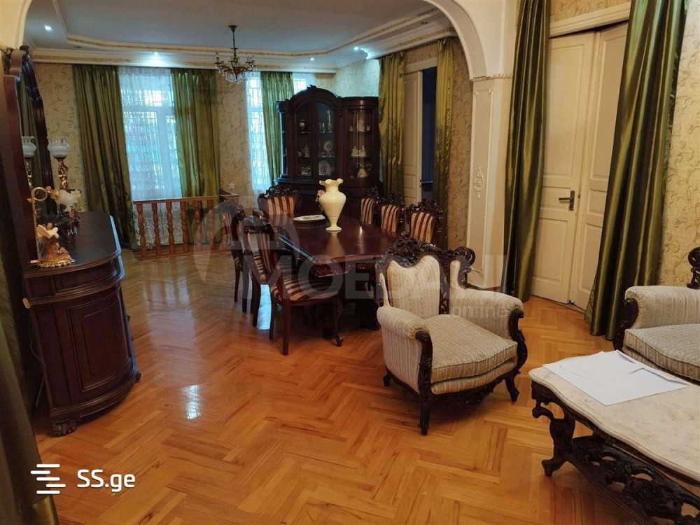 House for sale 600м² Tbilisi - photo 1