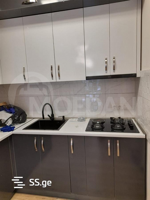 იყიდება 3 ოთახიანი ბინას 65მ² 3/9 სართ თბილისი - photo 1