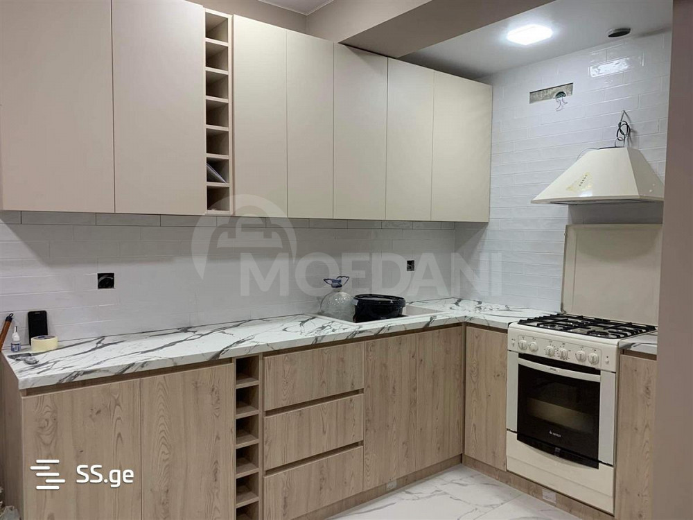 იყიდება 4 ოთახიანი ბინას 128მ² 8/13 სართ თბილისი - photo 1