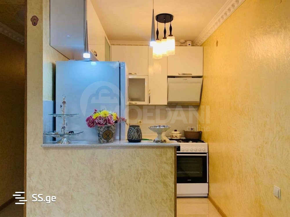 იყიდება 3 ოთახიანი ბინას 70მ² 8/22 სართ თბილისი - photo 2