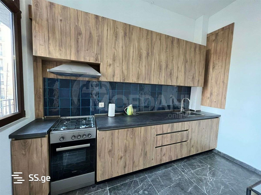 Сдам 4-комн. квартиру 116м² 4/6 эт. Тбилиси - изображение 1