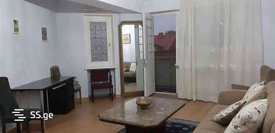 ქირავდება 2 ოთახიანი ბინა 60მ² 3/6 სართ თბილისი