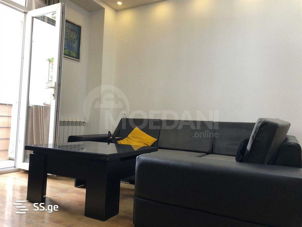 იყიდება 3 ოთახიანი ბინას 65მ² 2/11 სართ თბილისი - photo 1