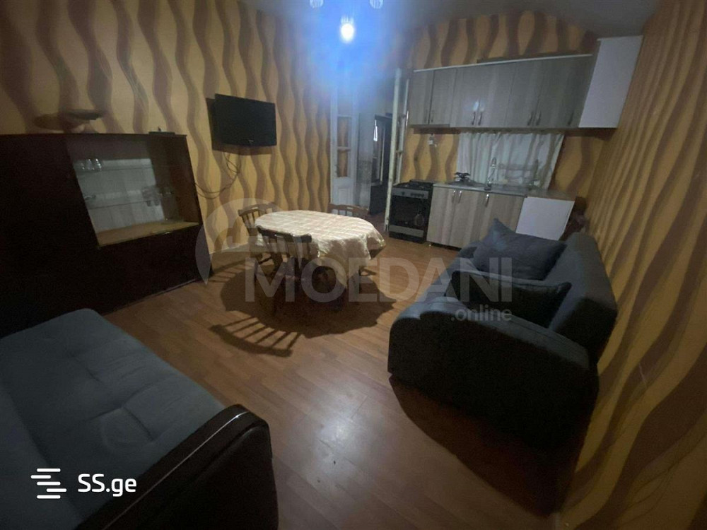 Сдам 3-комн. квартиру 60м² 4/4 эт. Тбилиси - изображение 1