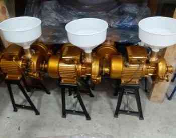 სუნელების და შაქრის პუდრის საფქვავი. თბილისი