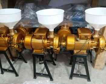 სუნელების და შაქრის პუდრის საფქვავი. თბილისი