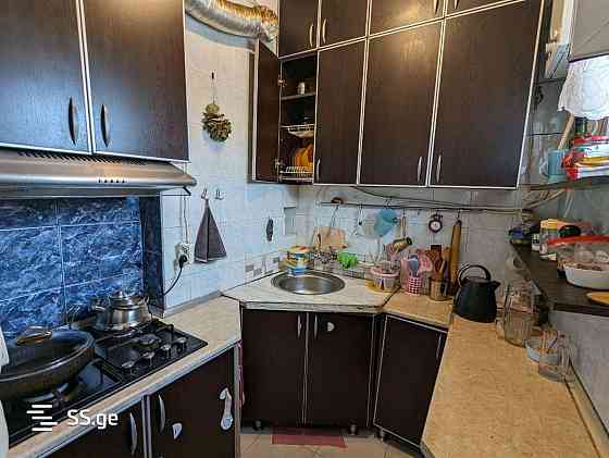 Продам 4-комн. квартиру 100м² 9/9 эт. Тбилиси