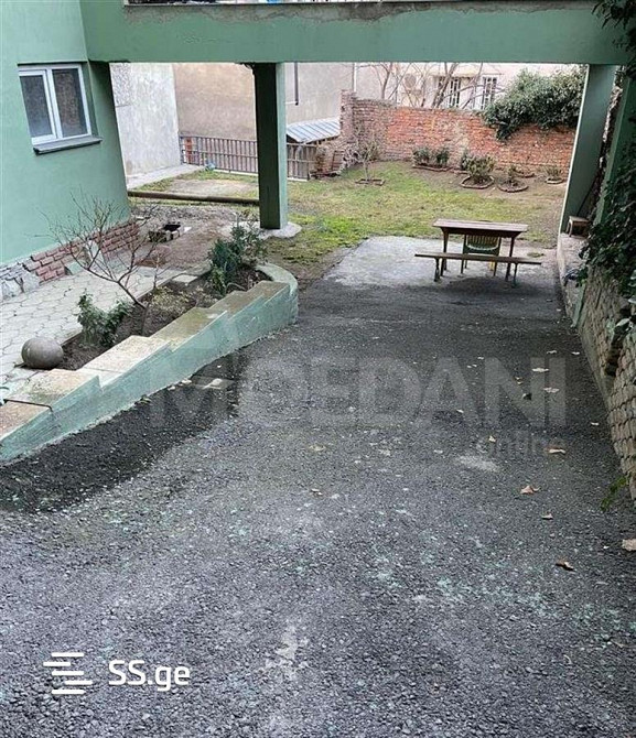 Продам 5-комн. квартиру 200м² 3/3 эт. Тбилиси - изображение 8