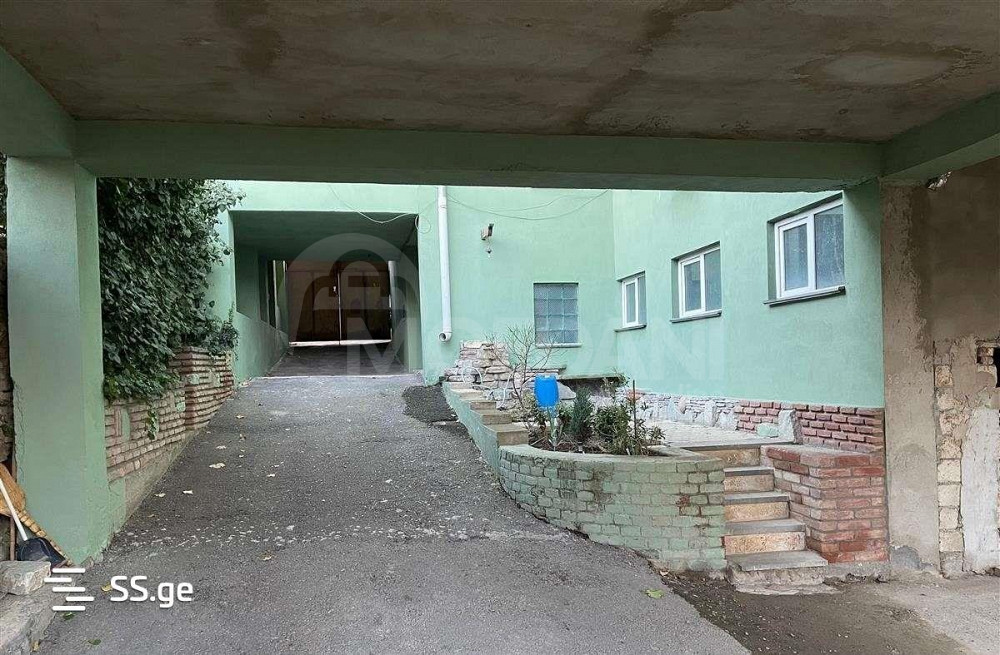 Продам 5-комн. квартиру 200м² 3/3 эт. Тбилиси - изображение 4