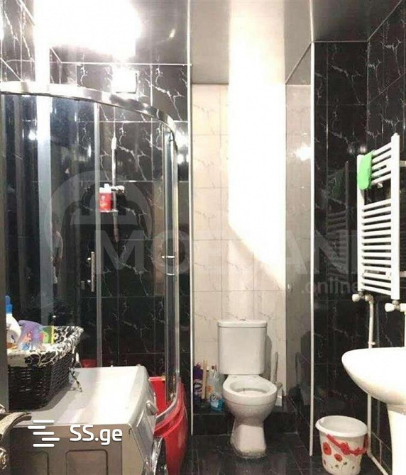 იყიდება 2 ოთახიანი ბინას 80მ² 2/4 სართ თბილისი - photo 3