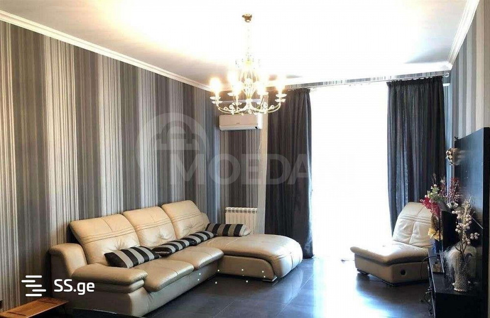 იყიდება 2 ოთახიანი ბინას 80მ² 2/4 სართ თბილისი - photo 1