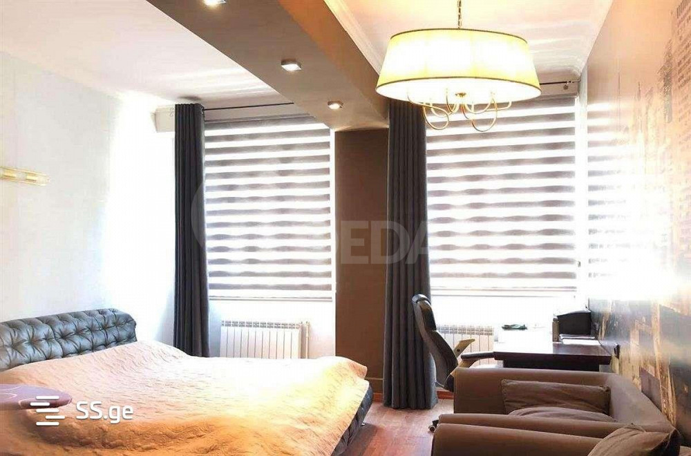 იყიდება 2 ოთახიანი ბინას 80მ² 2/4 სართ თბილისი - photo 4