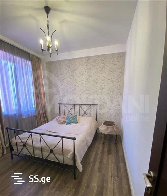 იყიდება 3 ოთახიანი ბინას 94მ² 5/7 სართ თბილისი - photo 2