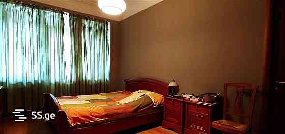 Продам 4-комн. квартиру 220м² 7/10 эт. Тбилиси