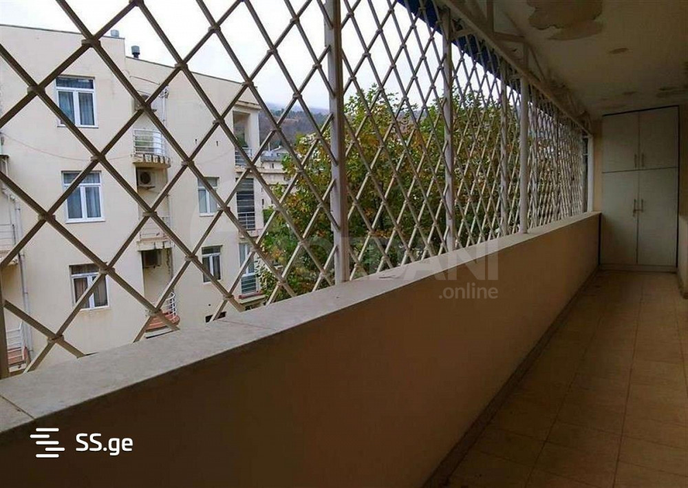 იყიდება 4 ოთახიანი ბინას 220მ² 7/10 სართ თბილისი - photo 7