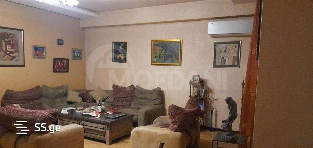 იყიდება 3 ოთახიანი ბინას 130მ² 4/7 სართ თბილისი - photo 1