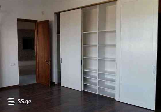 Продам 4-комн. квартиру 176м² 10/10 эт. Тбилиси