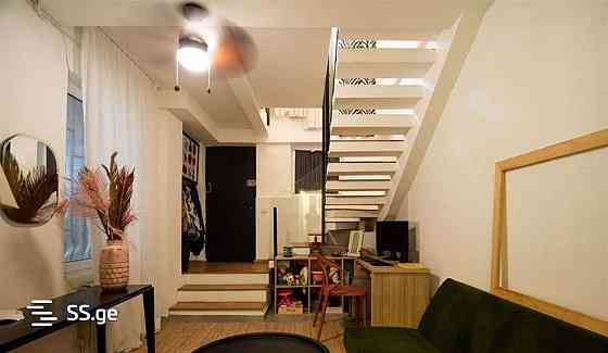 Продам 5-комн. квартиру 170м² 3/3 эт. Тбилиси