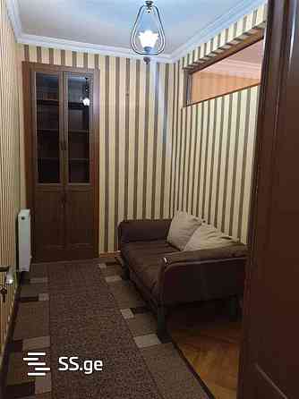 Продам 5-комн. квартиру 130м² 4/8 эт. Тбилиси