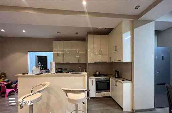 Продам 4-комн. квартиру 160м² 6/17 эт. Тбилиси