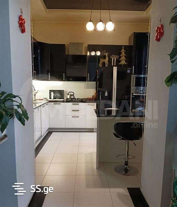 Продам 5-комн. квартиру 155м² 3/4 эт. Тбилиси - изображение 4