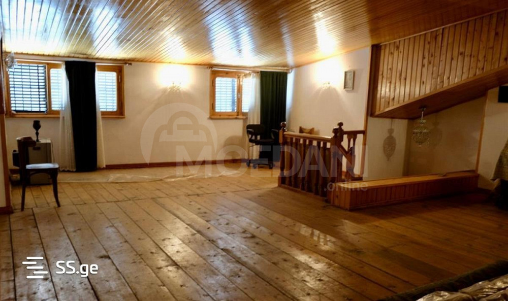 იყიდება 5 ოთახიანი ბინას 182მ² 5/5 სართ თბილისი - photo 1