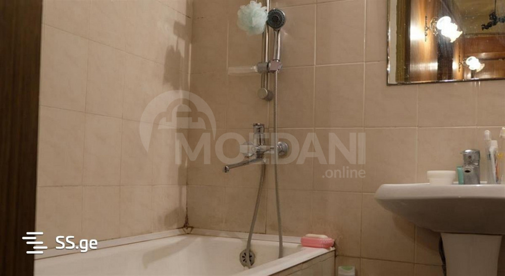 იყიდება 5 ოთახიანი ბინას 182მ² 5/5 სართ თბილისი - photo 3