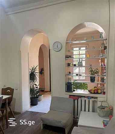 Продам 4-комн. квартиру 135м² 1/2 эт. Тбилиси