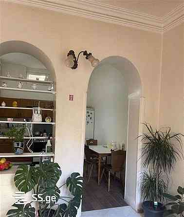 Продам 4-комн. квартиру 135м² 1/2 эт. Тбилиси