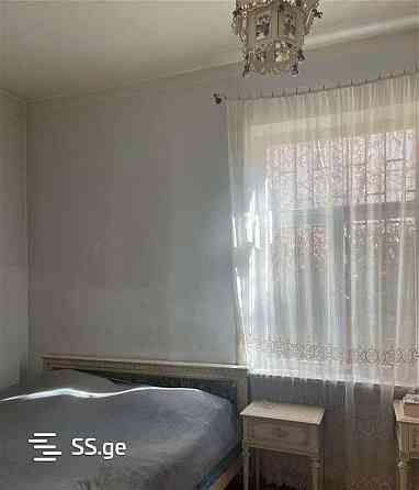 Продам 4-комн. квартиру 135м² 1/2 эт. Тбилиси