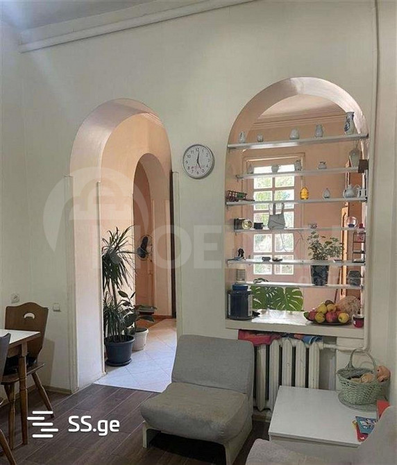 იყიდება 4 ოთახიანი ბინას 135მ² 1/2 სართ თბილისი - photo 2