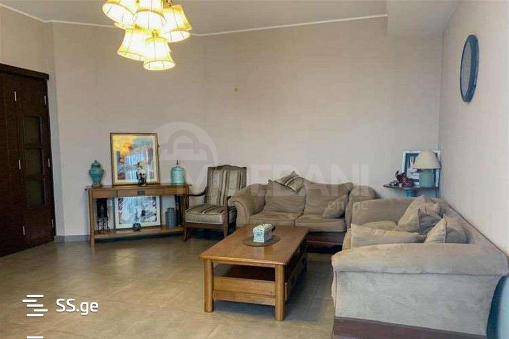 Продам 4-комн. квартиру 145м² 4/13 эт. Тбилиси - изображение 1