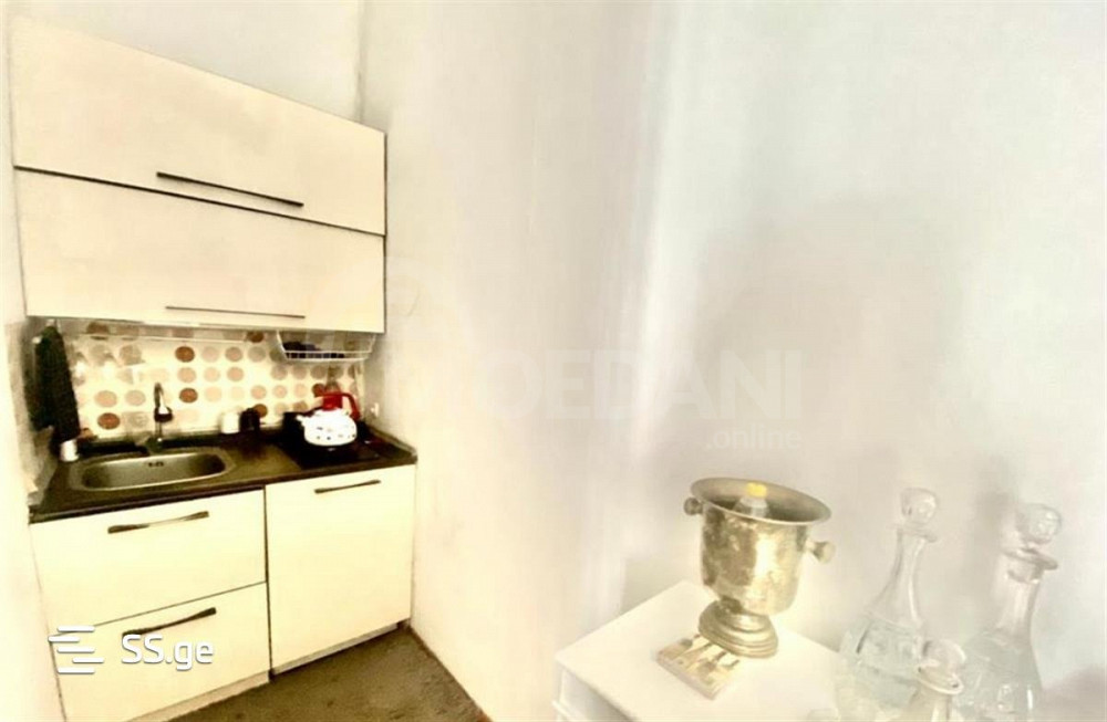 იყიდება 2 ოთახიანი ბინას 90მ² 4/4 სართ თბილისი - photo 5