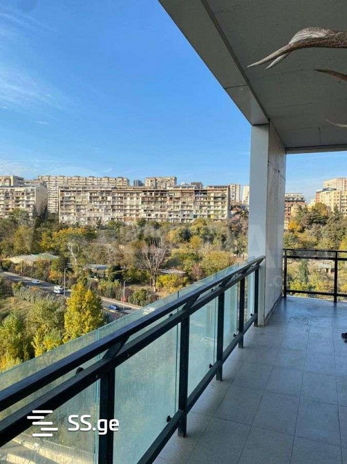 იყიდება 4 ოთახიანი ბინას 200მ² 8/16 სართ თბილისი - photo 3