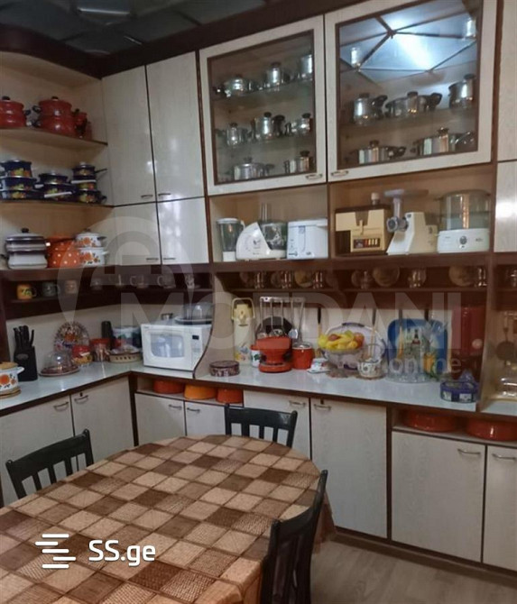 Продам 7+-комн. квартиру 230м² 1/3 эт. Тбилиси - изображение 9