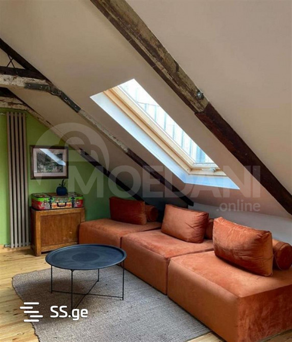 იყიდება 2 ოთახიანი ბინას 80მ² 3/3 სართ თბილისი - photo 1