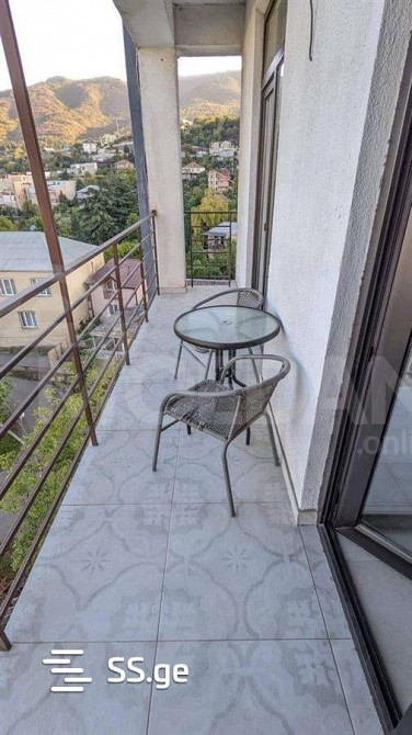 იყიდება 3 ოთახიანი ბინას 94მ² 3/5 სართ თბილისი - photo 2