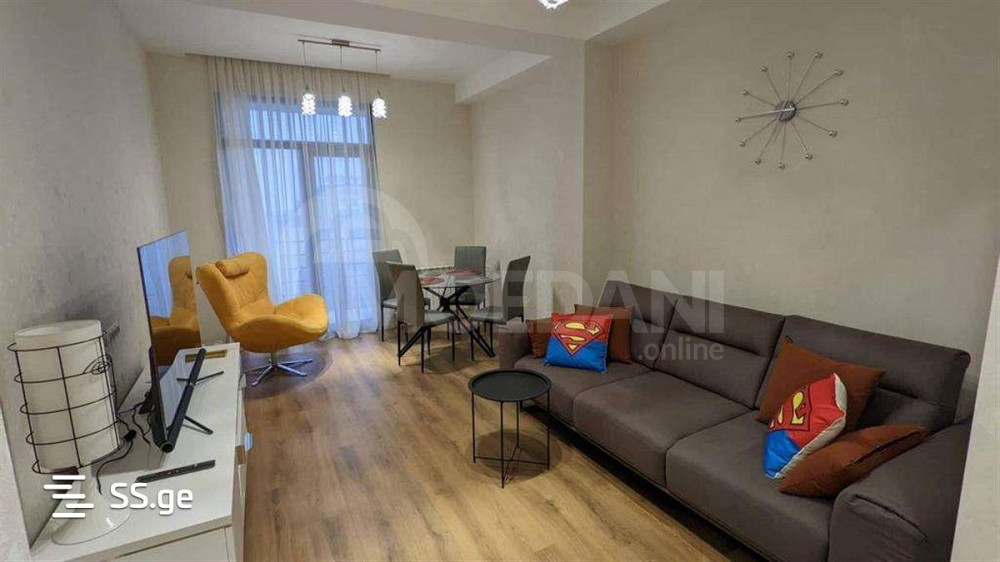 იყიდება 3 ოთახიანი ბინას 94მ² 3/5 სართ თბილისი - photo 1