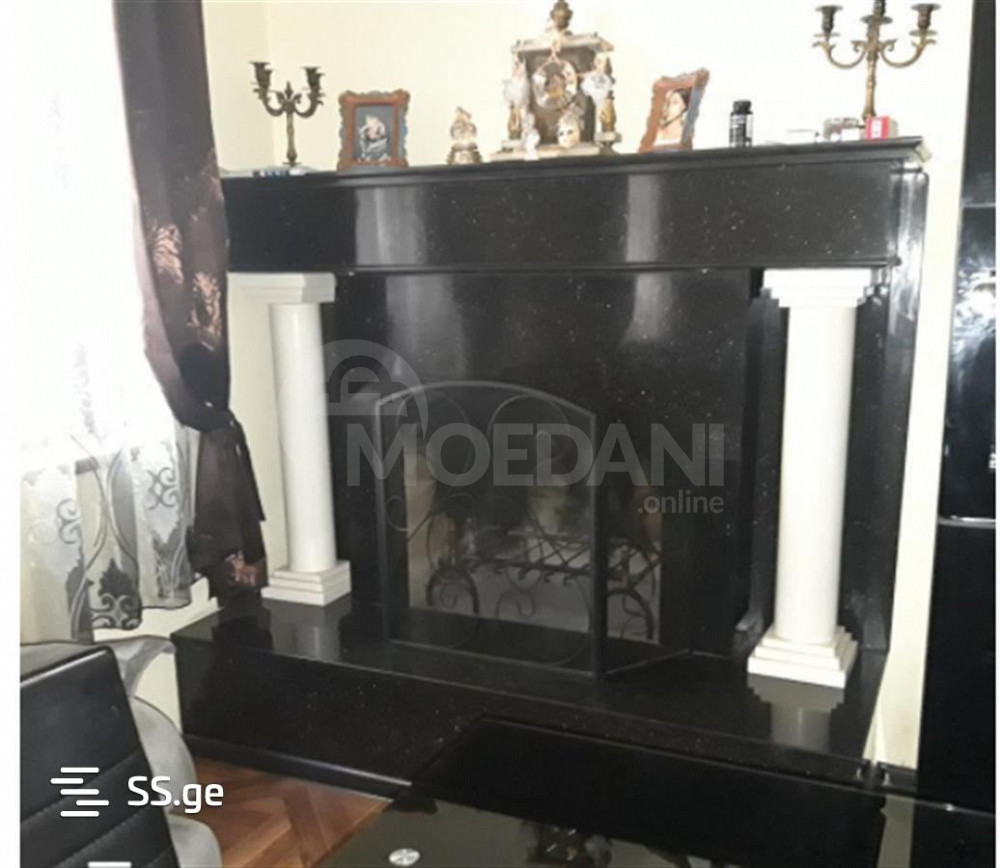 Продам 5-комн. квартиру 130м² 3/3 эт. Тбилиси - изображение 2