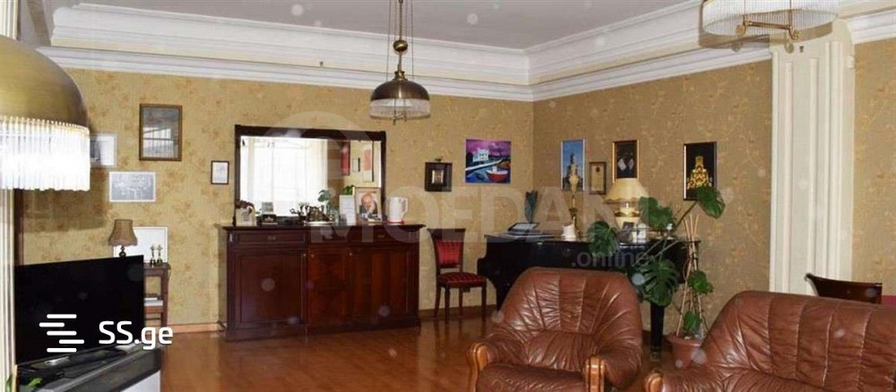 Продам 4-комн. квартиру 220м² 7/10 эт. Тбилиси - изображение 1
